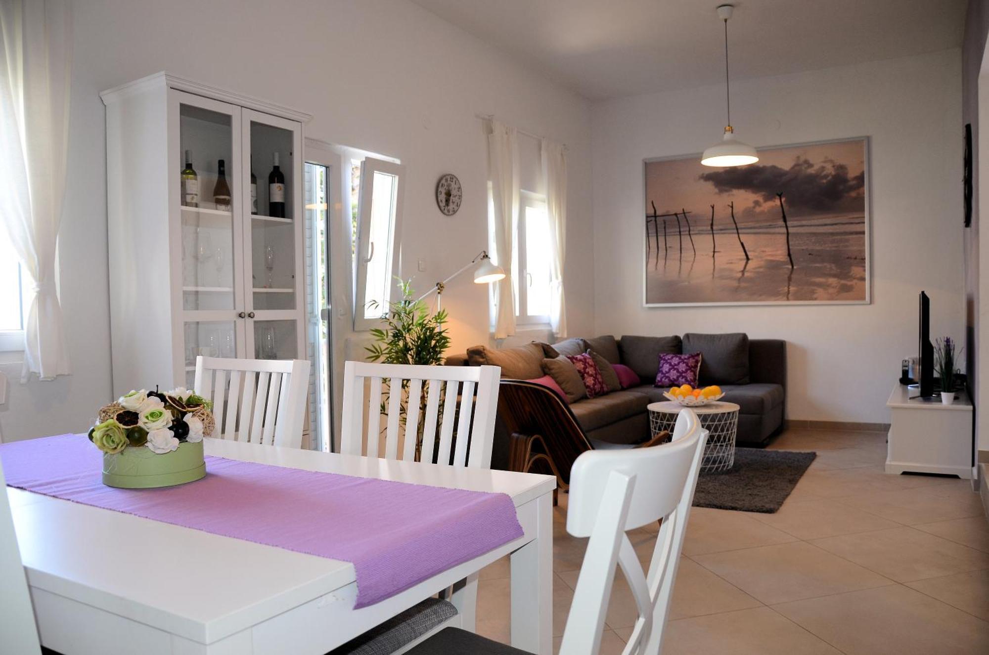 Holiday House Family Fun Cesarica Extérieur photo